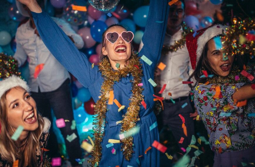 La playlist du réveillon : les titres qui vont faire danser votre 31 !